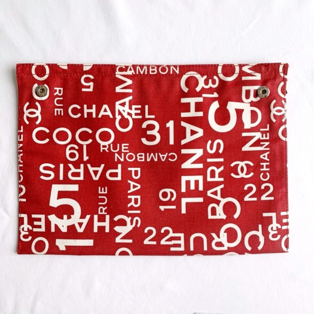 Chanel large clutch makeup pouch